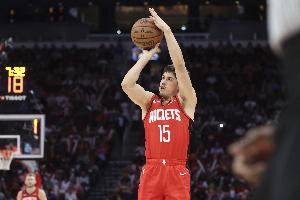 阿門：謝潑德今夏練防守下了苦功夫 期待他新賽季更多發(fā)揮