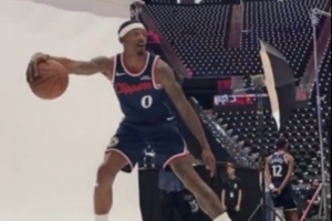 泰倫-盧：比爾融入球隊(duì)毫無難度 他能擋拆/空切/接球投/傳球