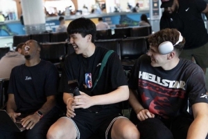 比盧普斯：不管克林根、羅威還是楊瀚森誰(shuí)打中鋒 都要保護(hù)好籃板