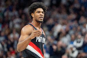 利拉德：我會(huì)通過分享幫亨德森減輕負(fù)擔(dān) 我理解他的那種渴望