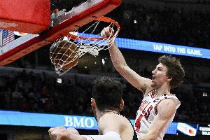 布澤利斯：新賽季目標(biāo)MIP 別人行我也可以 沒(méi)人行我就爭(zhēng)做第一個(gè)