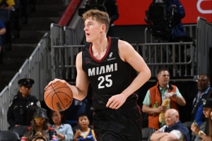 韋爾：亞庫喬尼斯是個(gè)傳球第一的控衛(wèi) 我們能建立起絕佳化學(xué)反應(yīng)