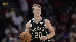 神射手！AJ-格林三分球5中5高效砍下22分3板3助