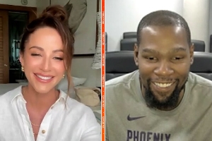 美女主持曬KD首秀數(shù)據(jù)！美網(wǎng)友：小帥別重色輕球！Shams要割腕了