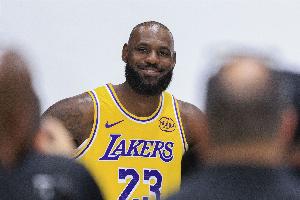 自加盟湖人以來當(dāng)詹姆斯出戰(zhàn)時球隊248勝171負(fù) 缺陣時56勝78負(fù)