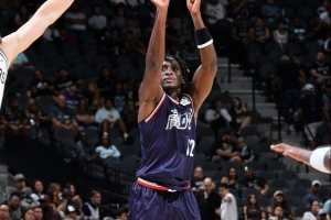 95加滿！奧拉迪波半場10中7&7罰6中轟21分 另有5助2斷正負值+4