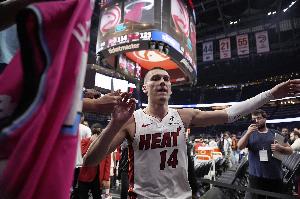 進最佳陣最高可續(xù)5年3.8億！希羅今年未提前續(xù)約 明年可重啟談判