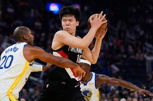 季前賽里自己的“歡迎來到NBA時刻”？楊瀚森：首戰(zhàn)勇士整場比賽