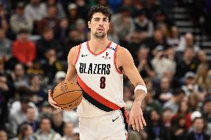 節(jié)奏太快了！解說談開拓者熱火：這比賽絕對(duì)就是四百米接力帶個(gè)球