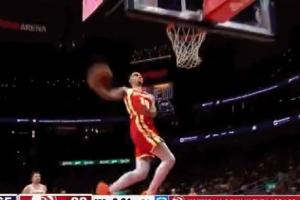 領(lǐng)先湖人25分！東契奇漫不經(jīng)心背后運(yùn)球失誤&里薩謝快攻風(fēng)車暴扣