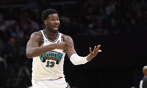 不夠硬！小賈倫16中6拿到17分7板2助2帽 末節(jié)5中0