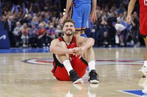 申京：不想重復上場的失利 范弗利特缺陣后大家都努力承擔責任