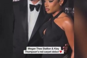 親吻秀恩愛！克萊和新女友馬冬梅正式亮相！兩個人都很開心??！