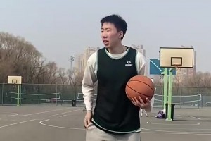 臥槽，周琦本人看到他得愣住半分鐘吧??