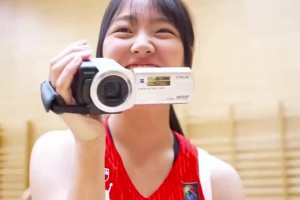 DPOY都防不??！野球場(chǎng)杜蘭特對(duì)位莫布里，得分猶如探蘘取物