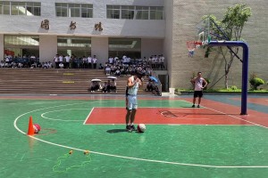 基本功扎實！體育教師技能大賽之老師籃球技能暴肺展示