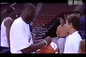 保羅：不怕你們笑，哥在當(dāng)年也被人“霸凌”過??