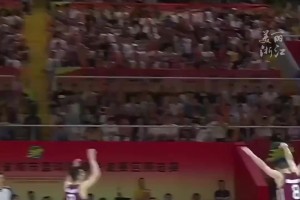 ??點(diǎn)燃全場(chǎng)！浙BA奉化隊(duì)命中壓哨超遠(yuǎn)三分...