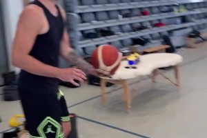 減肥后的東契奇 都變得精壯了啊！