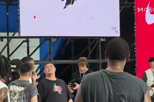 拉塞爾出軌！尼克楊回應(yīng)：告密者沒有好下場，上帝會回應(yīng)一切祈禱