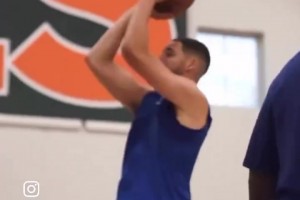 畢竟前隊友?????克萊與拉塞爾在邁阿密一同訓練~~