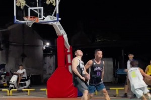 他過(guò)掉的是他們兩個(gè)的青春~