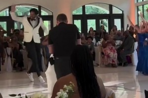 阿倫這段舞臺(tái)還挺不錯(cuò)的??