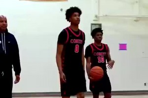 以后幫破產(chǎn)老爸掙錢？阿里扎兒子高中爆砍40分15板！天賦卓絕