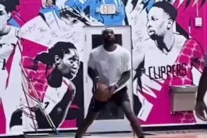 家有一老如有一寶！火箭隊(duì)的老姐夫休賽期進(jìn)行投籃訓(xùn)練~