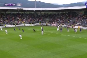 利雅得勝利落后！葉海亞失誤送禮，揚-博霍單刀破門