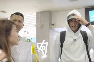 ??里夫斯開啟中國(guó)行！哈登，巴特勒，里夫斯同一天來中國(guó)??