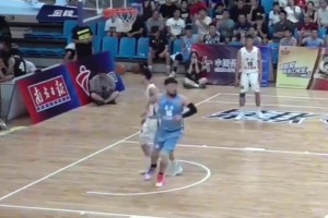 15號有點東西！從落后21分到反超3分 用一招鮮吃遍天