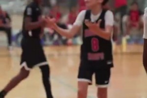 不學(xué)好??美國青少年比賽驚現(xiàn)離譜假摔，被吹推人的小孩無辜攤手