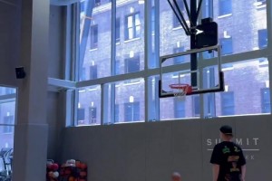 沒有太多套路！杜蘭特就這樣頂著防守投，你有啥辦法防嗎？??