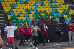 阿門這彈速真的離譜，現(xiàn)役球員還有彈速比他更快的么？