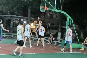 當巴特勒遇到小學生女籃杜蘭特...