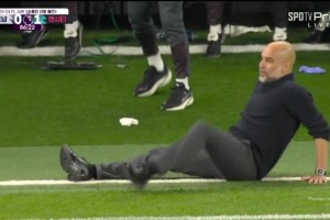 孫興慜射門的那一刻，瓜迪奧拉直接絕望癱倒在地??