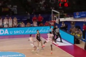 這大長腿！周玲安曬自己攜哈登中國行參加活動