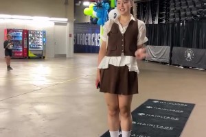 短裙白襪小甜妹！李月汝最新賽前穿搭 小寶真的越長(zhǎng)越漂亮了！！