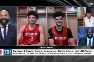 有肉又有身材！導(dǎo)播好眼光，一眼就發(fā)現(xiàn)場(chǎng)上最靚的啦啦隊(duì)美女??