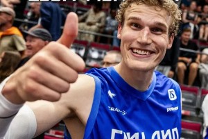 在爵士隊(duì)裝死？馬爾卡寧歐錦賽熱身賽25分鐘狂砍48分????