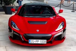 世界最快電動(dòng)跑車！東契奇最新銳馬克愛車或超200萬美元??