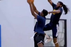 尚能飯否？還記得那個(gè)“半獸人”法里埃德嗎？跑跳能力依然頂級(jí)啊