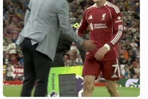 用一個(gè)詞來(lái)形容維爾茨的英超首秀？推特AI：令人失望??