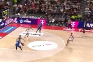 約基奇的妙傳真是隨心所欲啊，解說都忍不住笑了！