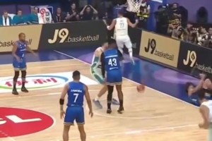 持球大核！東契奇的比賽太有觀賞性了！主攻和傳球無(wú)縫切換！