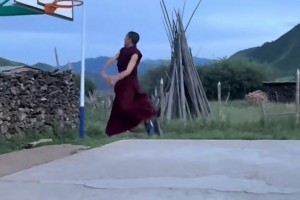 不知道以后CBA如果有西藏隊，這海拔會不會是“魔鬼主場”??