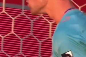 撲點(diǎn)專家！曼聯(lián)引援目標(biāo)拉門斯，自上賽季以來9粒點(diǎn)球已經(jīng)撲出5粒