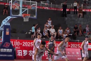 半場中年大叔隊，5G的欲望2G的網(wǎng)速！??