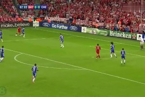 鐵血藍軍！12年歐冠決賽拜仁狂轟44腳落敗！德羅巴率領(lǐng)老男孩圓夢